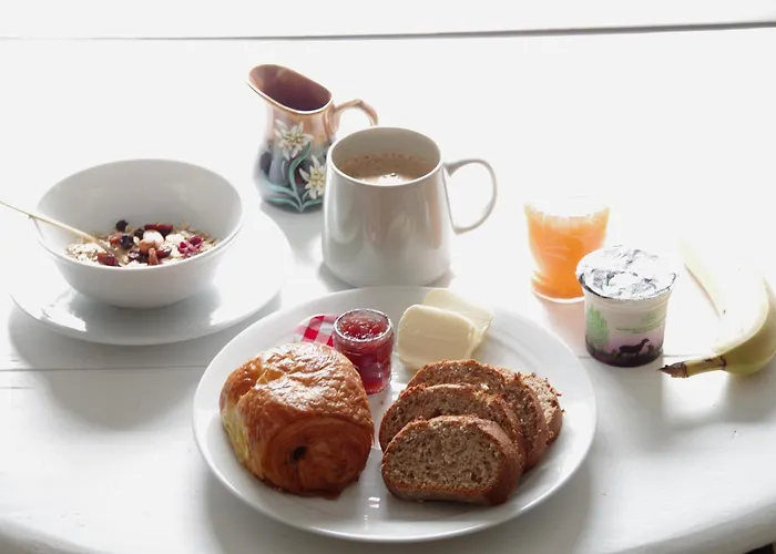 Bed and Breakfast Chez Camille Et Pierre Bourgvallees